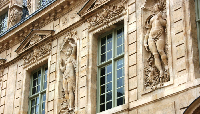 Paris full day tour highlights chauffeur private mercedes limousine van e class s class v class premium service drivre full day versailles 5