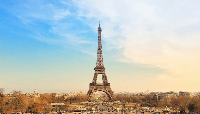 Paris full day tour highlights chauffeur private mercedes limousine van e class s class v class premium service drivre full day6