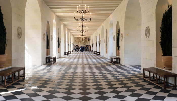 rent a luxury car with a private chauffeur car driven from paris to loire valley castles chateau de chambord driver